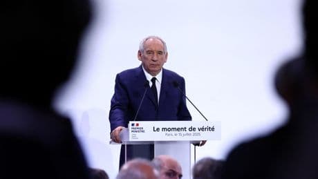 « C’est pitoyable » : les fonctionnaires dépités par les annonces de Bayrou sur les salaires et les effectifs