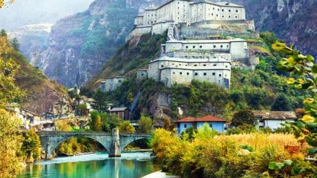 La región más pequeña de Italia: vestigios romanos, castillos y naturaleza desbordante
