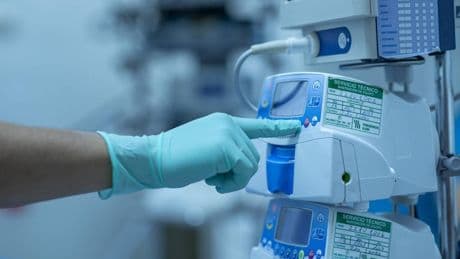 Il 14enne non può sudare. Salvo con un trapianto dopo il colpo di calore