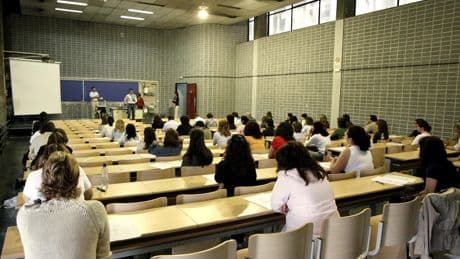 Oposiciones docentes 2025: 140.000 candidatos para 20.461 plazas