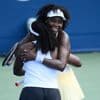 Venus Williams (45) maakt rentree op tennisbaan met zege in dubbelspel