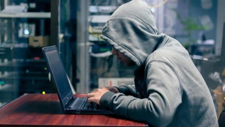 Grote aanval op bedrijfsservers: hoe kunnen organisaties hun data veilig bewaren?