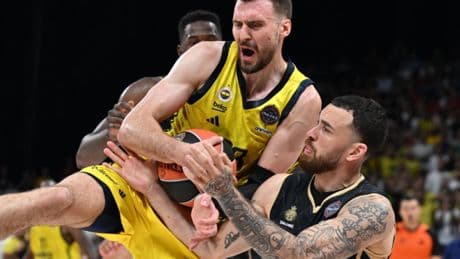 El Fenerbahce se corona campeón y Jasikevicius ya tiene su Euroliga como entrenador