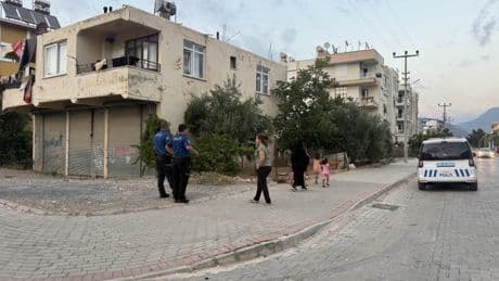Antalya'da korkunç olay! Bir buçuk yaşındaki bebek 5 metre yükseklikten düştü
