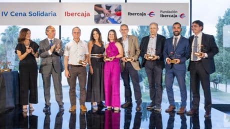 Ibercaja entrega 900.000 euros en donaciones a entidades sociales en la cuarta edición de su cena solidaria