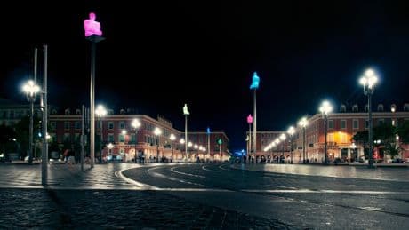 Nice : un jeune homme mortellement fauché par une moto place Masséna