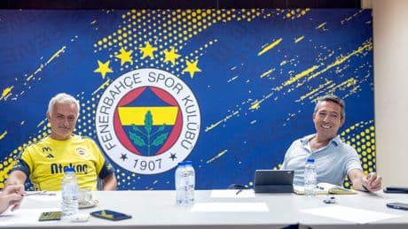Fenerbahçe'de transfer zirvesi gerçekleştirildi