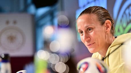 „Viertelfinale lohnt sich nicht“ - DFB-Star mit witziger Opa-Geschichte