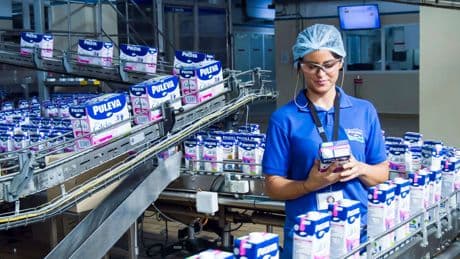 Lactalis estanca ventas en 1.676 millones de euros por la presión de la marca blanca