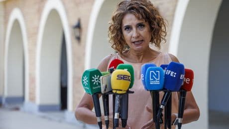 La asfixia al propietario de vivienda en España: solo por el IBI y el IVA se recaudan 25.000 millones