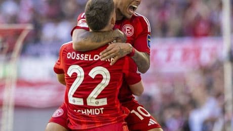 „Sind immer noch im Aufstiegsrennen dabei“: Das sagen die Fortuna-Profis zum Sieg gegen Schalke