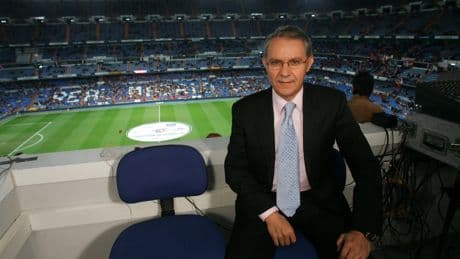 Muere José Ángel de la Casa, una de las voces del deporte de RTVE y locutor del 12-1 del España-Malta