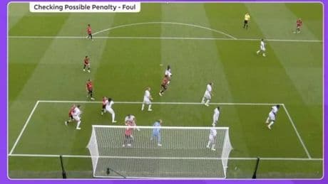 Premier League offer explanation after VAR controversy in Fulham vs Man Utd