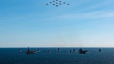 HMS Prince of Wales führt die "mächtigste Flugzeugträger-Flotte" im Pazifik an