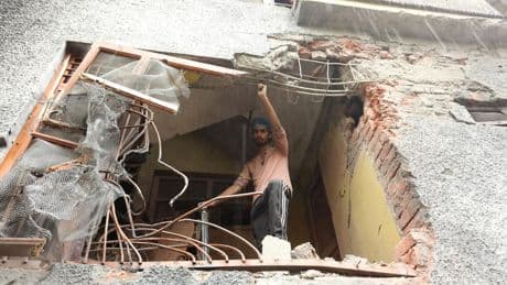India bombardea las defensas aéreas de Pakistán