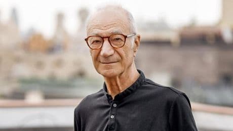 «Lo normal en los libros de famosos es que no lo hayan escrito»