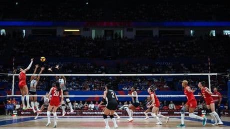 Voleybol Milletler Ligi'nde hediye yağmuru