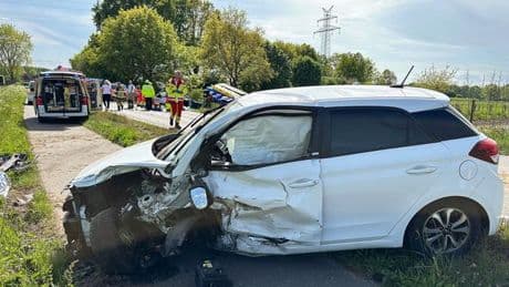 Westlich von Hamburg: Zwei Tote nach Verkehrsunfall bei Wedel