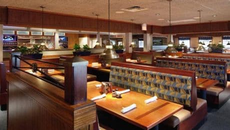 Bir dev daha çöküşün eşiğinde: Ünlü restoran zinciri iflas bayrağını çekti! 18 şubesi apar topar kapatılacak