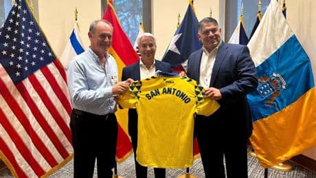 El amistoso en Estados Unidos, un premio para el filial...y para Momo