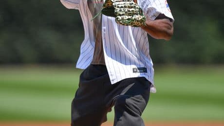 Saints star Alvin Kamara asks for do-over after terrible first pitch before Cubs-Cardinals game