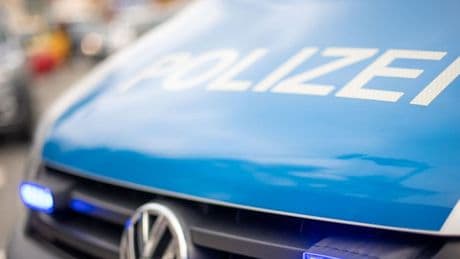 37-Jährige ersticht andere Frau vor Mehrfamilienhaus