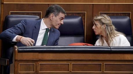 La coalición multiplica sus batallas a las puertas del ecuador de legislatura ante la debilidad de Sumar