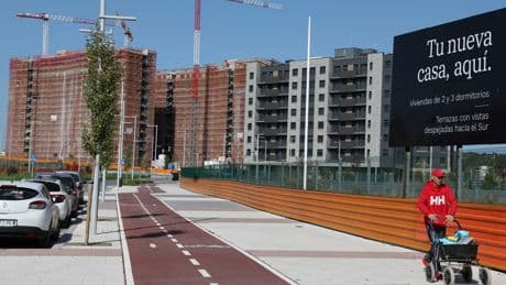 Las grúas regresan al paisaje español para aflojar la crisis de la vivienda