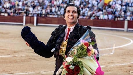 Morante sigue acaparando premios de San Isidro 2025: el Real Casino y los abonados se rinden ante su feria