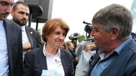 Agriculture : après le rejet tactique de la proposition de loi Duplomb, la FNSEA lève ses manifestations, les associations crient au « scandale démocratique »