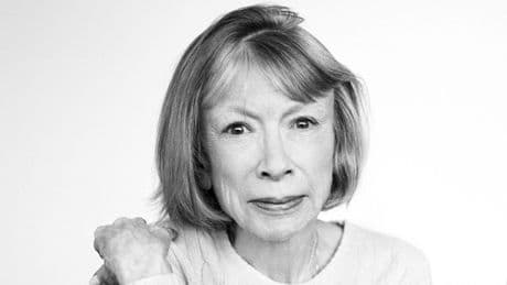 Joan Didion aborda las dudas sobre la maternidad en sus diarios inéditos: "Usted no cree que pueda amar sin preocuparse"
