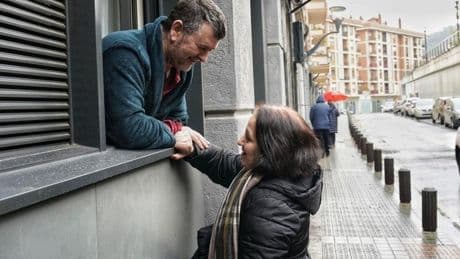 El Gobierno vasco adaptará la ley para facilitar la conversión de lonjas en pisos