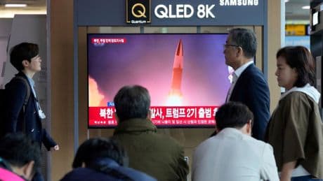 Kuzey Kore'nin ateşlediği füze Japonya'ya düştü! Kriz merkezi toplandı