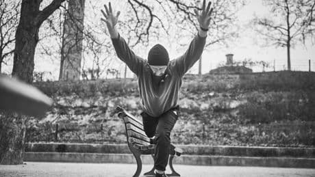Unser Personal Trainer: Die Standwaage an der Bank