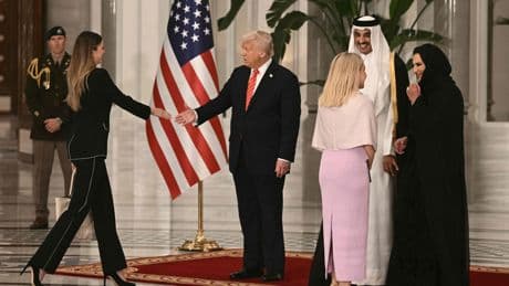 Graaien in het Witte Huis: familie Trump verdient flink aan presidentschap