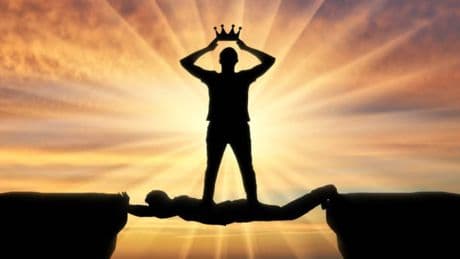 Astrologlar listeyi açıkladı: Onlar her zaman 'önce ben' diyor! İşte en bencil 3 burç