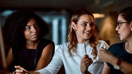 Je suis jalouse d’une de mes amies : «J’ai la sensation qu’elle me fait de l’ombre»