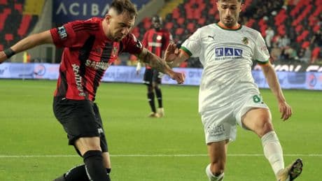 Alanyaspor'dan kritik 3 puan!