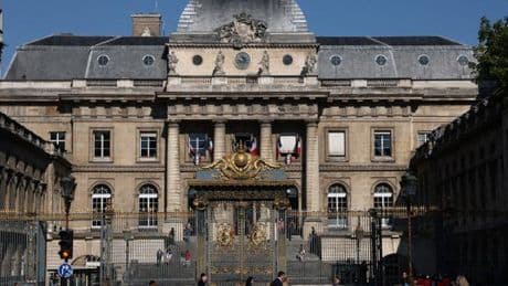 Au procès des femmes de l’organisation Etat islamique, trois parcours de conversion mais la même adhésion à un islam radical