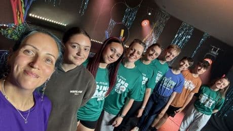 Theatre group youngsters from Stirling get ready to Moonwalk for cancer charity