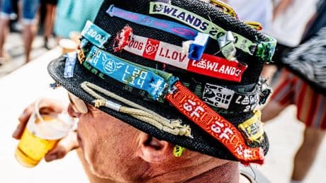 349 euro voor een kaartje voor Lowlands, is dat duur? Of gewoon inflatie?