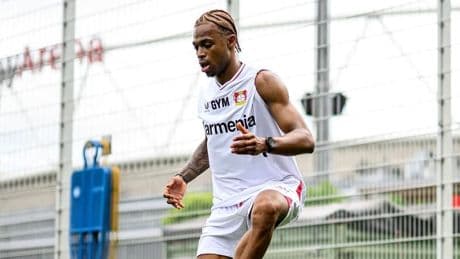 6 Monate nach dem Schock - Belocian bei Bayer wieder am Ball