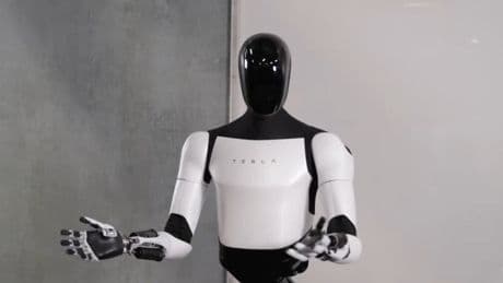 Los robots humanoides impresionan a primera vista. Sony tiene clara cuál es la realidad: siguen sin saber moverse bien