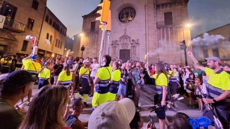 Salicrú monta una procesión obrera en Tàrrega