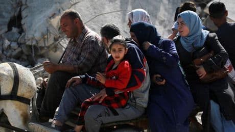 Israel mata a un centenar de personas en Gaza y ataca puertos en Yemen mientras concluye el viaje de Trump a la región