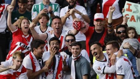 "Es una vergüenza el trato que recibe el Rayo. En Madrid parece que no quieren que esté en Primera"
