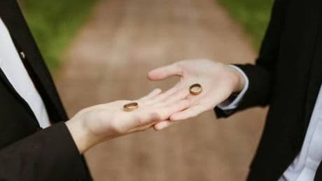 Il matrimonio? Imprigiona anche i gay