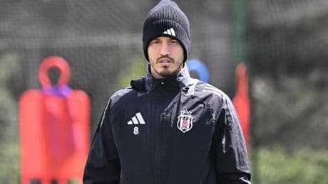 Beşiktaş'tan iki futbolcu için sakatlık açıklaması!