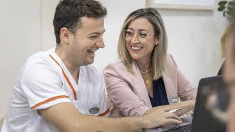 La Fundación DomusVi ofrece 50 becas de estudios en las ramas de salud y sociosanitaria para el nuevo curso
