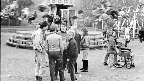 Roman »Gesellschaft mit beschränkter Hoffnung« | DDR: Völlig aus dem Land gefallen
